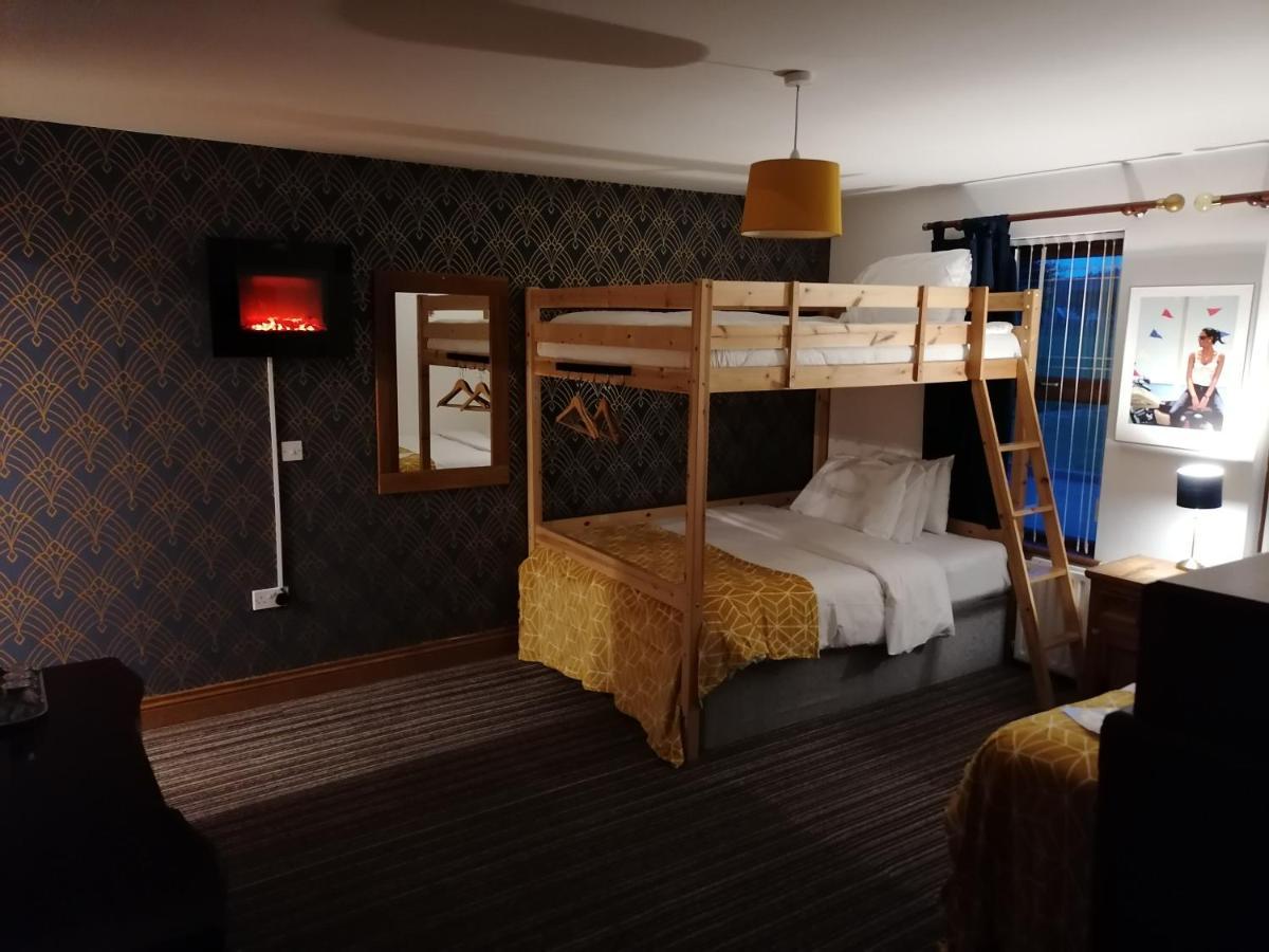 Carnately Lodge Баликасъл Екстериор снимка