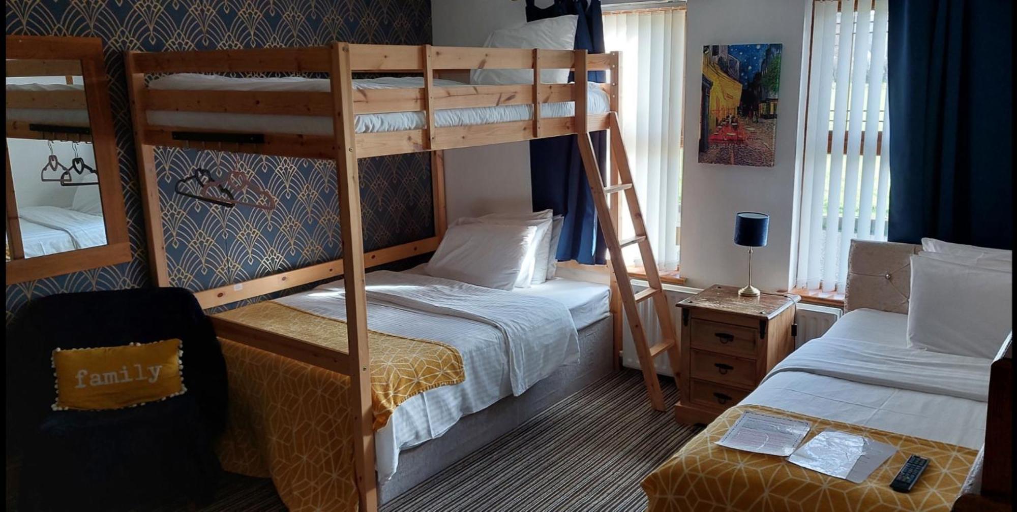 Carnately Lodge Баликасъл Екстериор снимка